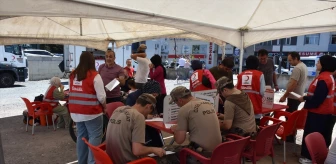 Ordu Emniyet Müdürlüğü Polisleri Türk Kızılay'a Kan Bağışında Bulundu