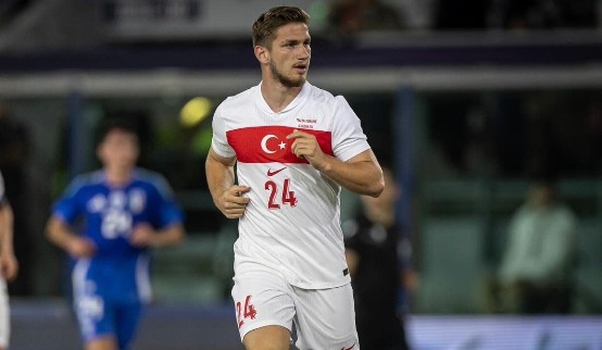 Semih Kılıçsoy hangi takımda oynuyor? Semih Kılıçsoy hangi takımın oyuncusu, mevkisi ne, kaç yaşına, nereli EURO 2024?