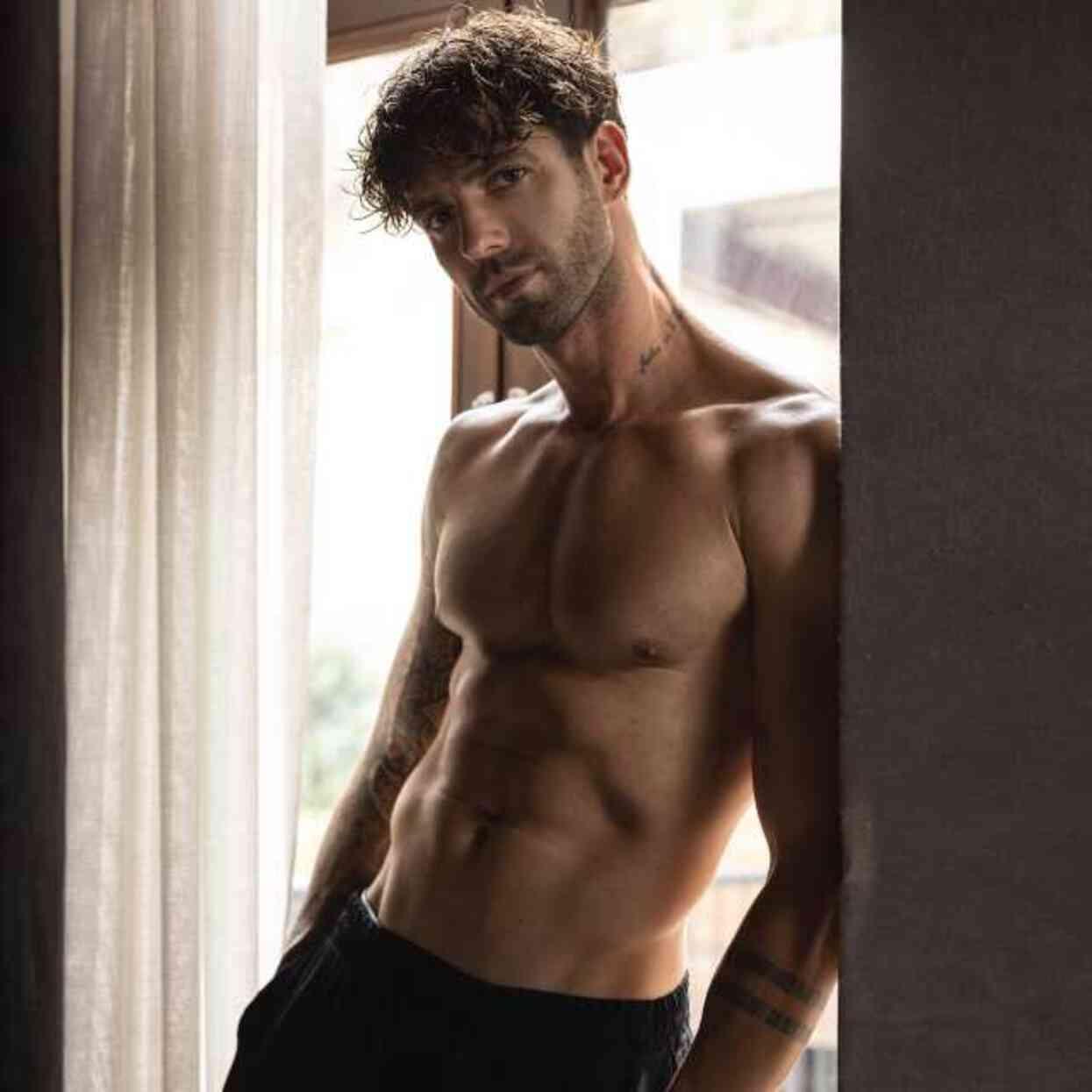 Serkay Tütüncü, Zeynep Bastık'la olan ilişkileri hakkında ne söyledi? Serkay Tütüncü ve Zeynep Bastık sevgili mi? Serkay Tütüncü, Zeynep Bastık'la olan ilişkileri hakkında ne söyledi? Serkay Tütüncü ve Zeynep Bastık sevgili mi?