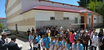 Bitlis Tatvan Tuğ Ortaokulu Kız Futbol Takımı Türkiye Üçüncüsü