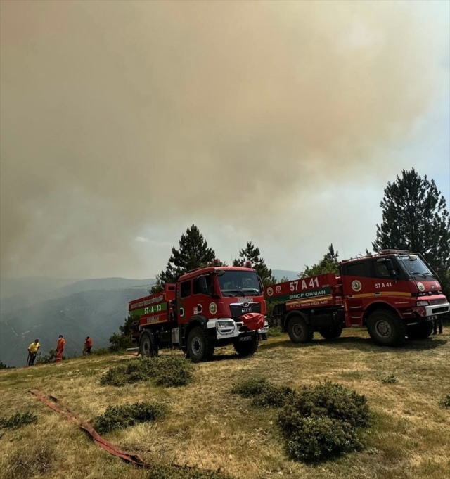 Çanakkale ve Sinop'ta orman yangını! Köylere uyarılar yapıldı
