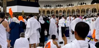 Diyanet'ten hacı adaylarına uyarı: Kabe'yi fotoğraf çekme, canlı yayın yapma platformuna dönüştürmeyin