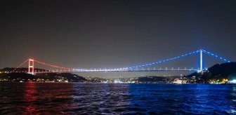Fatih Sultan Mehmet Köprüsü, Filipin Bağımsızlık Günü kutlamalarıyla aydınlatıldı