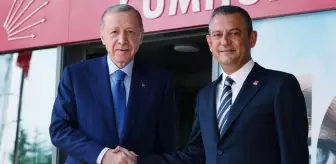 İşte Cumhurbaşkanı Erdoğan ve CHP lideri Özel'in birbirlerine verdiği hediyeler