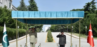 Kara Kuvvetleri Komutanı Orgeneral Selçuk Bayraktaroğlu, Pakistan Genelkurmay Başkanı ile görüştü