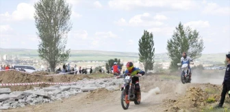 Sorgun'da Enduro Dağ Motosikleti Yarışları Düzenlendi