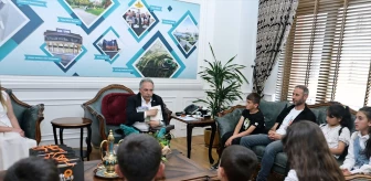 Talas Belediye Başkanı, Damızlık Köyü Şehit Piyade Onbaşı Ahmet Dursun Ortaokulu öğrencilerini ağırladı