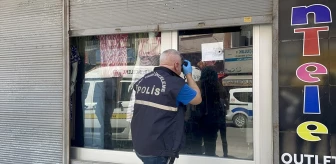 Adana'da İş Yerine Tabancayla Ateş Açıldı