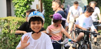 Arnavutluk'ta Bisiklet Etkinliğiyle Barış Mesajı Verildi