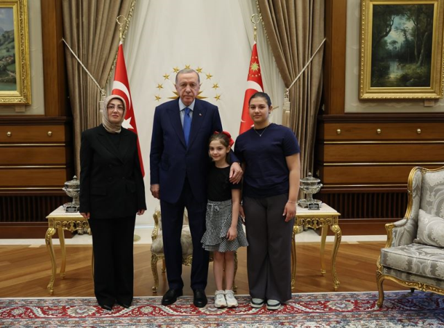Cumhurbaşkanı Erdoğan, önceki gün Ayşe Ateş'i Külliye'de ağırlamıştı 