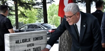 İYİ Parti Genel Başkanı Müsavat Dervişoğlu, 27 Mayıs darbesinde yer alan Dündar Taşer'in mezarını ziyaret etti