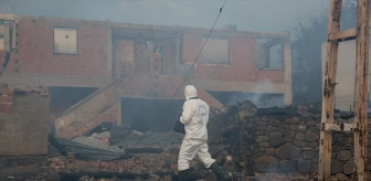 Kastamonu'nun Araç ilçesinde çıkan yangında 11 ev yandı