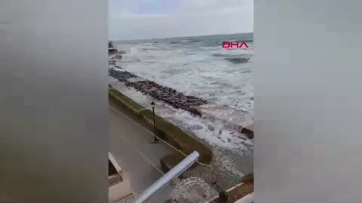 Silivri Duruman Plajı'nda Sahil Düzenlemesi Yapılmadı, Plajın Yapısı Bozuldu