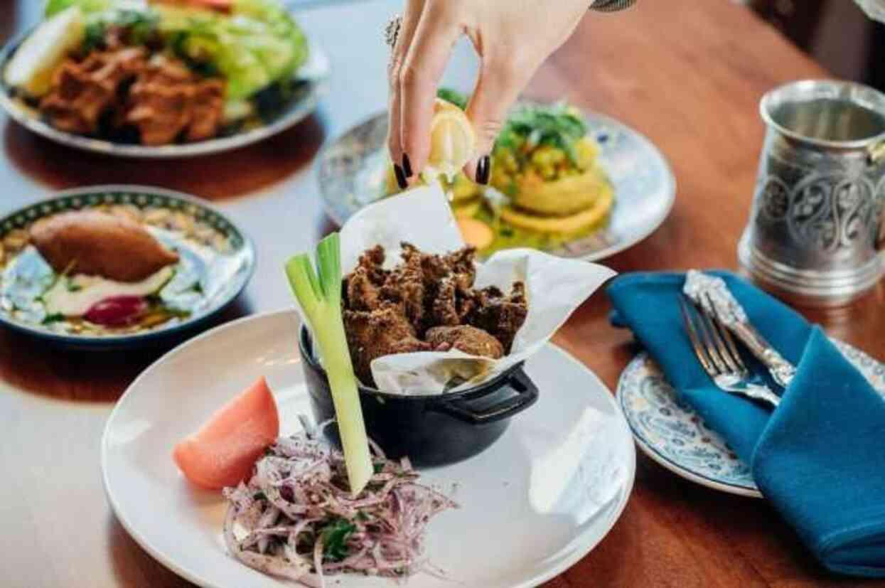 Amerika'da Sumak Otanic Turkish Restaurant Turk mutfağı fırtınası estiriyor Amerika'da Sumak Otanic Turkish Restaurant Turk mutfağı fırtınası estiriyor