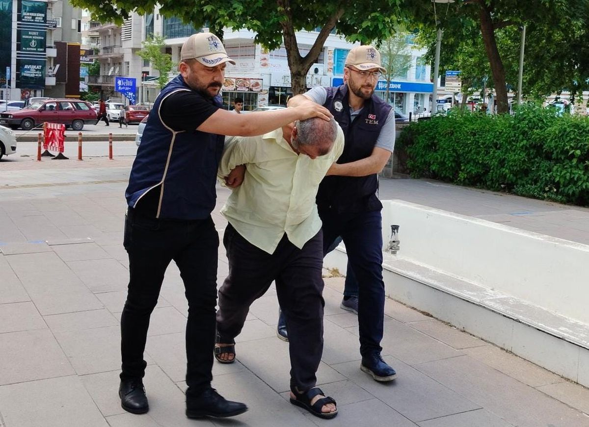 DEAŞ'ın Öldürülen Lideri Bağdadi'nin Akrabası Kırşehir'de Yakalandı