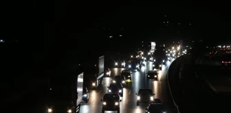 Kurban Bayramı tatilinde İstanbul-İzmir Otoyolu'nda trafik yoğunluğu devam ediyor