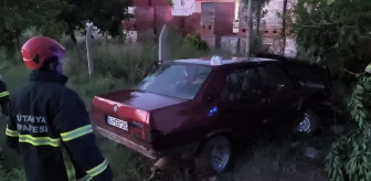 Kütahya'da Otomobil Kazası: 3 Kişi Yaralandı