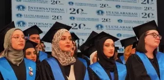 Saraybosna Üniversitesi 16. dönem mezunlarını verdi