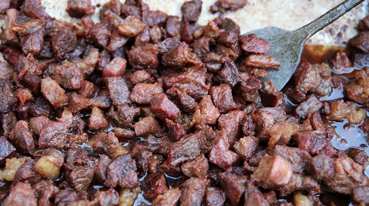 YUMUŞAK KURBAN ETİ KAVURMASI TARİFİ | Lezzetli kavurma nasıl yapılır? Kurban eti mangalda nasıl yumuşak olur?
