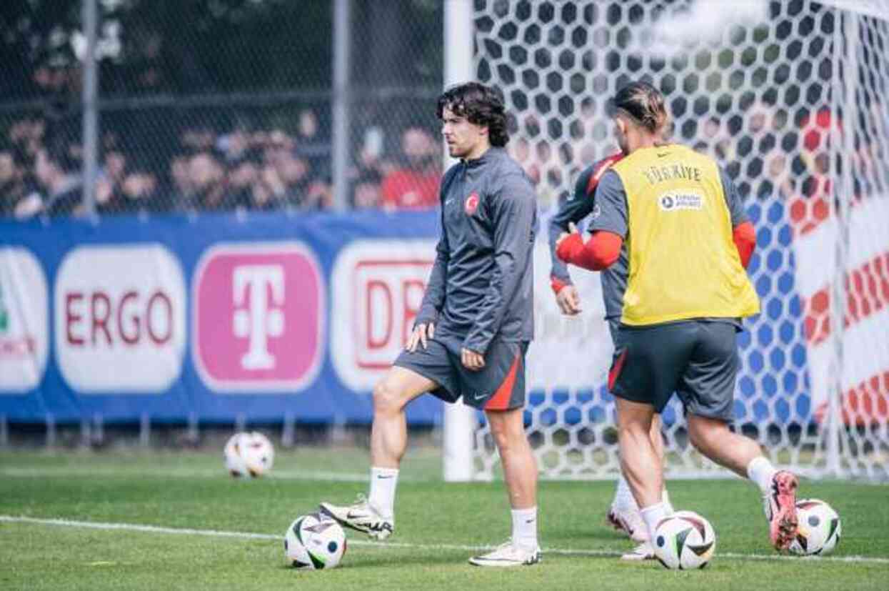 Montella açıkladı! Yıldız futbolcu, Gürcistan maçında oynamayacak