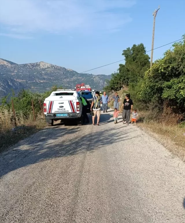 Mersin'de minibüs devrildi: Çok sayıda yaralı var Mersin'de minibüs devrildi: Çok sayıda yaralı var