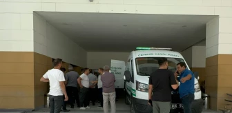 Konya'da hafif ticari araç devrildi: 3'ü çocuk 4 ölü, 2 yaralı