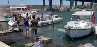 Haliç sahilinde denize düşen otomobil kurtarıldı