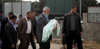 İsrail ordusu, Hamas lideri Haniye'nin ailesinden 10 kişiyi katletti