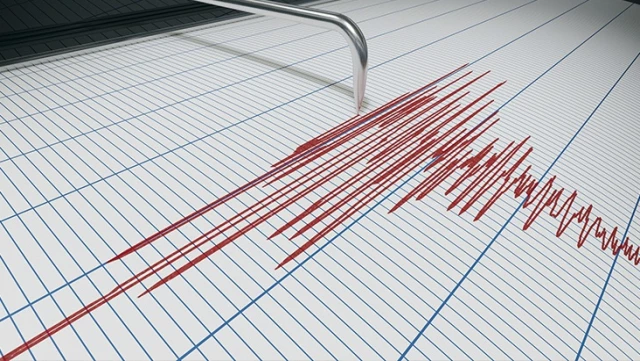 An earthquake with a magnitude of 4.4 occurred off the coast of Gökçeada.