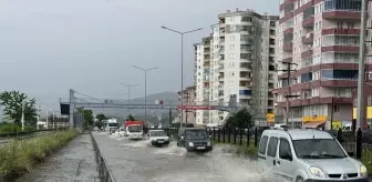 Rize'de Şiddetli Yağış Sonucu Toprak Kaymaları Meydana Geldi