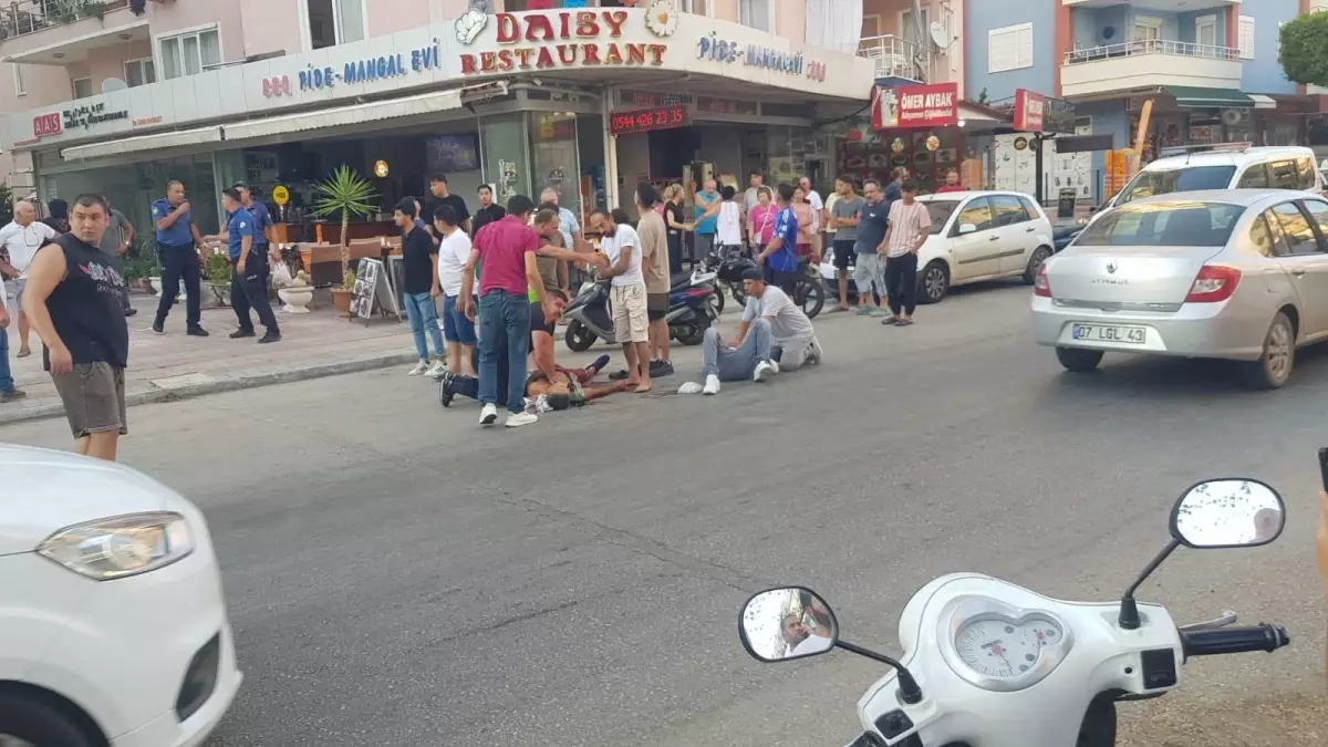 Antalya'da baba- oğul, çıkan kavgada 3 kişiyi bıçakladı: 1 ölü, 2 yaralı