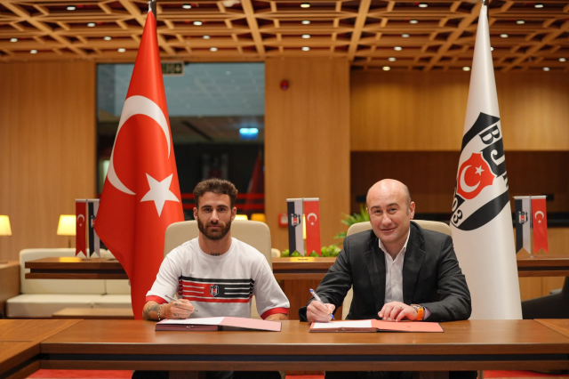 Beşiktaş'ın yeni transferinden rekor imza! Sahaya çıkmadan tarihe geçti