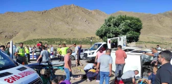 Sivas'ta hafif ticari araç devrildi: 4 yaralı