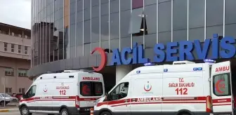 Erzincan'da Kamyonetin Bariyerlere Çarpması Sonucu 9 Kişi Yaralandı