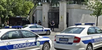 İsrail'in Sırbistan Büyükelçiliği'ne oklu saldırı: Polis saldırganı öldürdü