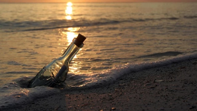 Four fishermen who drank the liquid found in the bottle they found at sea lost their lives.