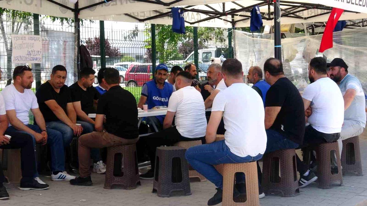 Çankırı'da Lastik Fabrikası İşçileri Grevde