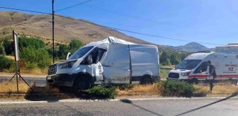 Malatya'da otobüs ile kamyonet çarpıştı: 1 yaralı