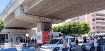 Adana'da öğretmen eşi öldüren uzman çavuş, eşini dövdüğü için gözaltına alınmış