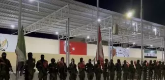 Suriye Milli Ordusu Türk Bayrağını Göndere Çekti