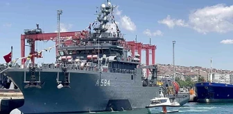 TCG-AKIN Gemisi Denizcilik ve Kabotaj Bayramı'nda Tekirdağ Limanına Demirledi
