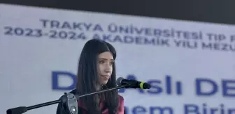 Trakya Üniversitesi Tıp Fakültesi mezuniyet töreninde fakülte birincisi sağlıkta şiddetin son bulmasını talep etti