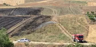 Karabük'ün Ovacık ilçesinde çıkan anız yangını söndürüldü