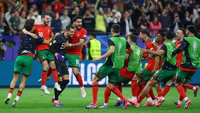 فازت البرتغال على سلوفينيا بنتيجة 3-0 في ركلات الترجيح، وأصبحت منافسة فرنسا في ربع النهائي.