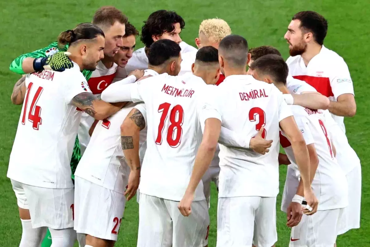 A Milli Futbol Takımı Avrupa Futbol Şampiyonası'nda çeyrek finale kaldı