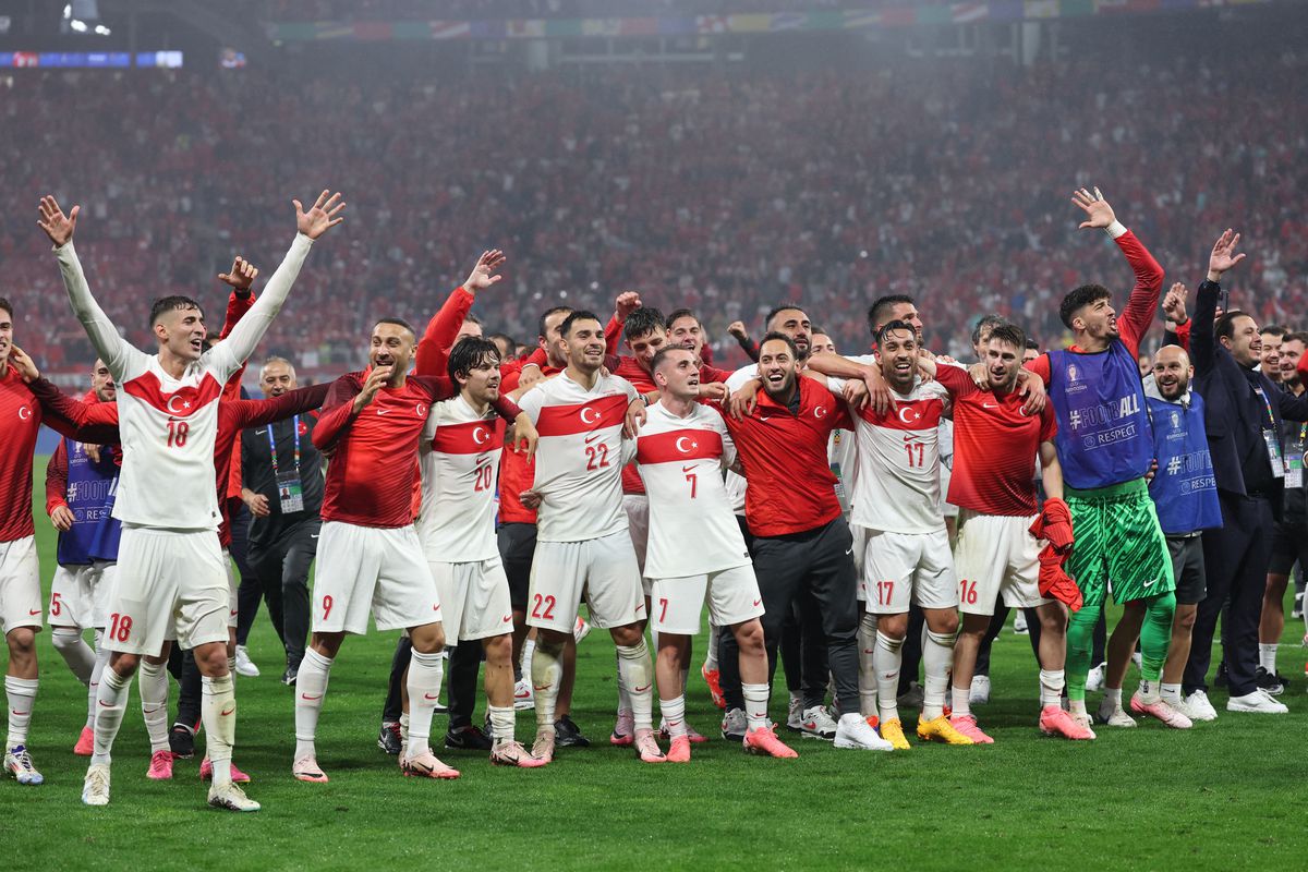 Ay-yıldızlılar, Avusturya'dan rövanşı aldı