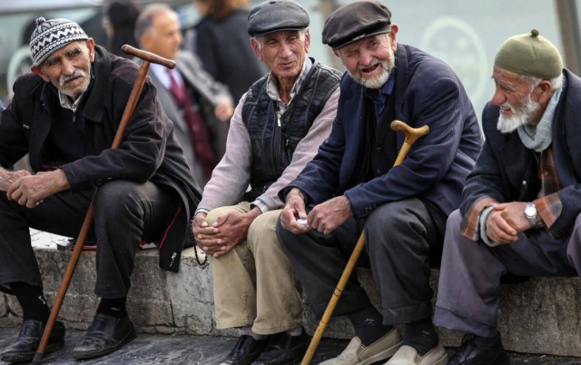 En düşük ve en yüksek memur maaşı ne kadar? Zamlı öğretmen, polis memur, hemşire maaşları ne kadar oldu?