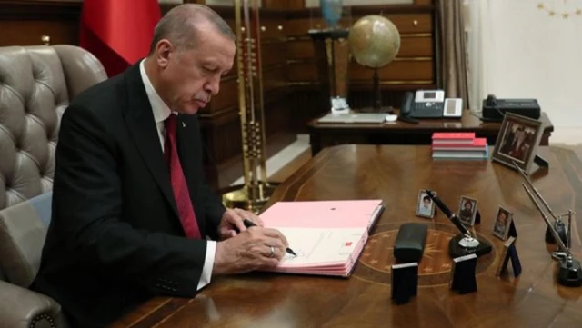 وقع أردوغان! تم تعيين كان ديزدار سفيرًا لكندا ، وتم إقالة 3 نائب مدير.