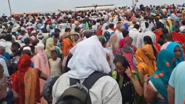 The death toll in the religious ceremony stampede in India has reached 121.