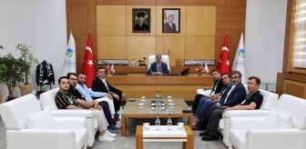 Sakarya Büyükşehir Belediye Başkanı Yusuf Alemdar, Sakaryaspor Yönetimini Ağırladı
